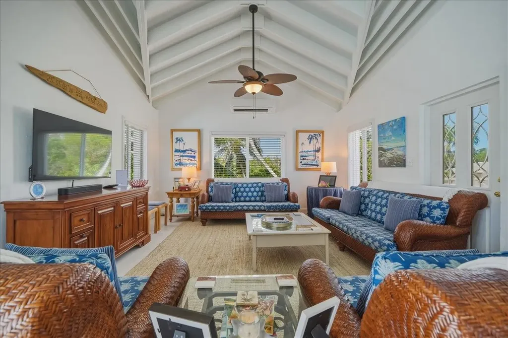 Four Winds Beach House Exuma BS