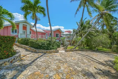 Four Winds Beach House Exuma BS