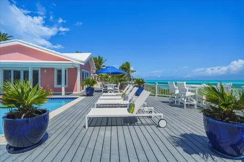 Four Winds Beach House Exuma BS