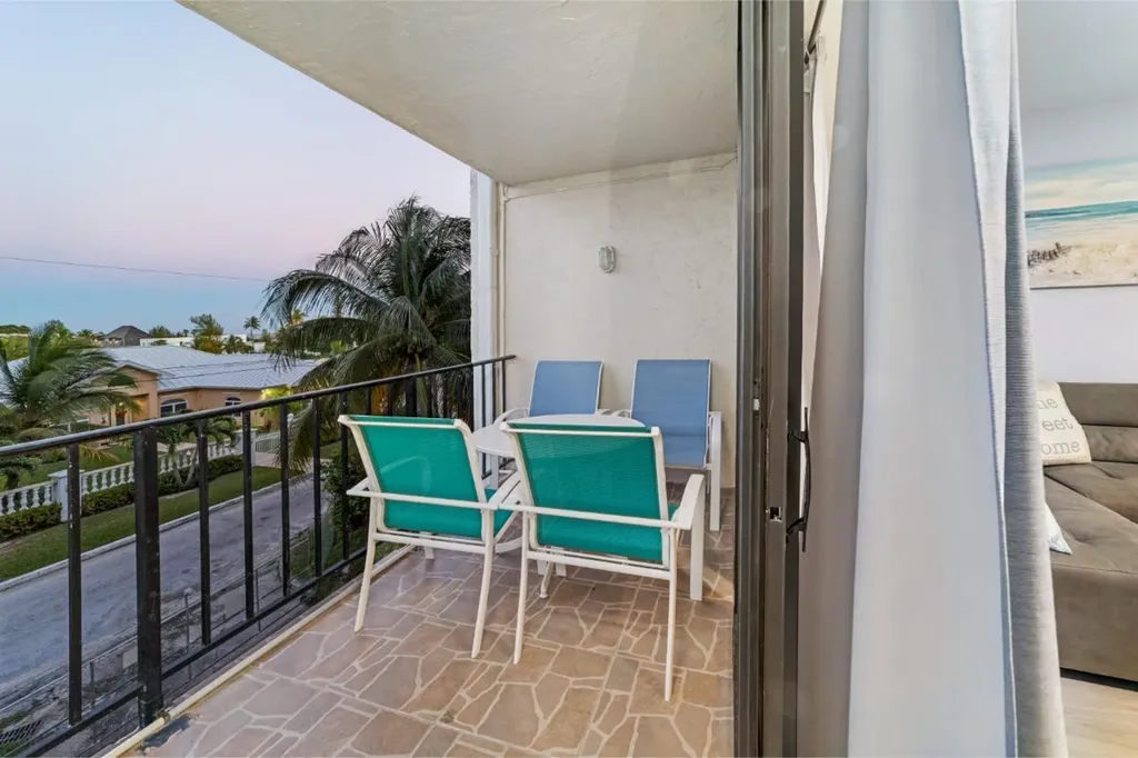 Coral Beach Apartment Grand Bahama Freeport BS