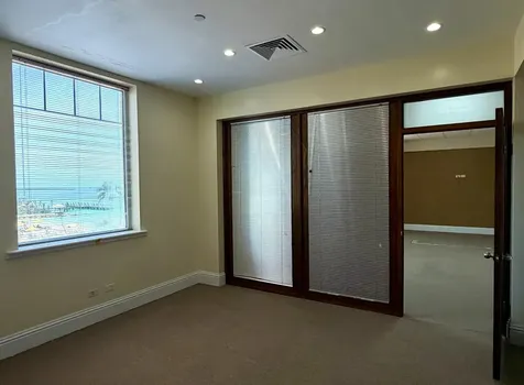 One Bay Street New Providence Paradise Island BS