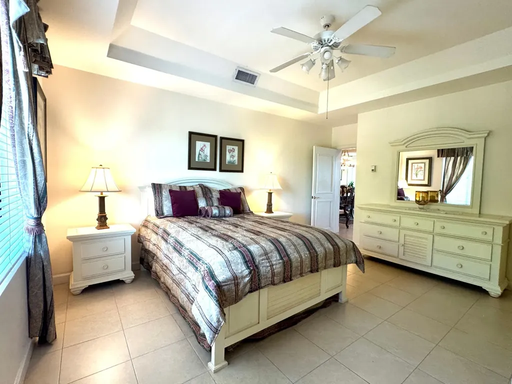 15 Harbour Breeze New Providence Paradise Island BS