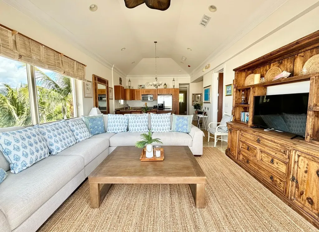 Columbus Cove New Providence Paradise Island BS