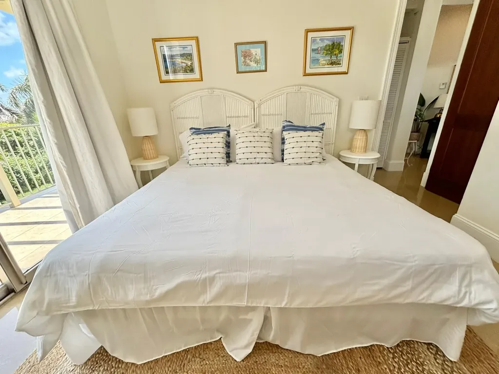 Columbus Cove New Providence Paradise Island BS