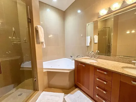 Columbus Cove New Providence Paradise Island BS