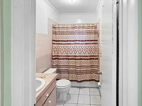 Colony Close New Providence Paradise Island BS