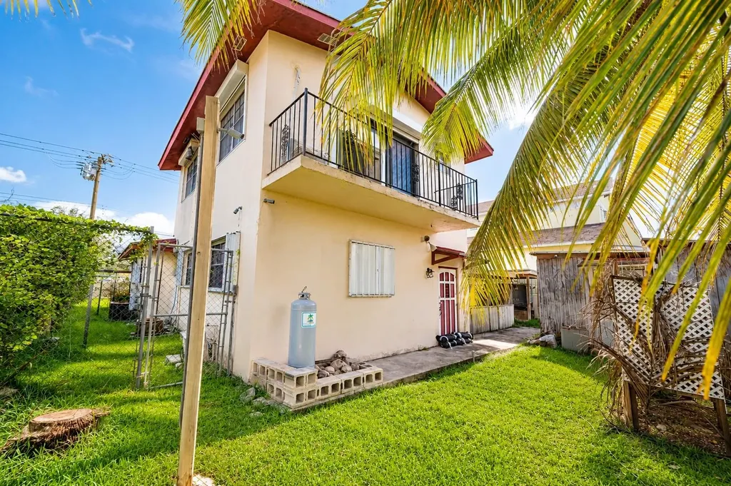 Faith Avenue 93 New Providence Paradise Island BS