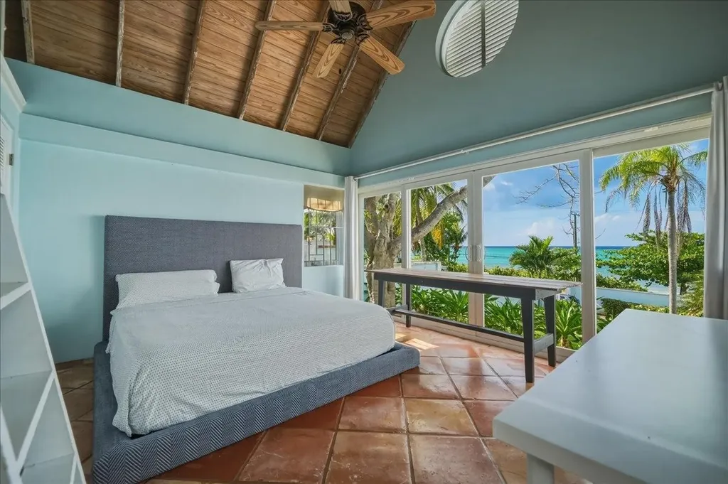 West Bay Street 737 New Providence Paradise Island BS