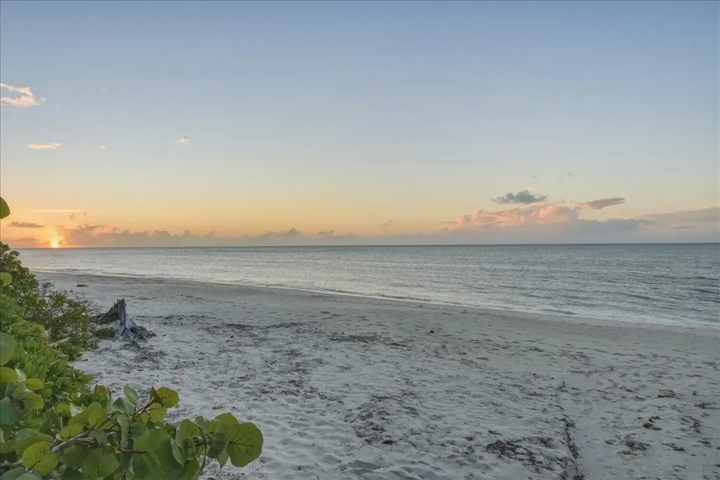 West Bay Street 737 New Providence Paradise Island BS