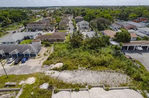 Rocky Pine Road New Providence Paradise Island BS