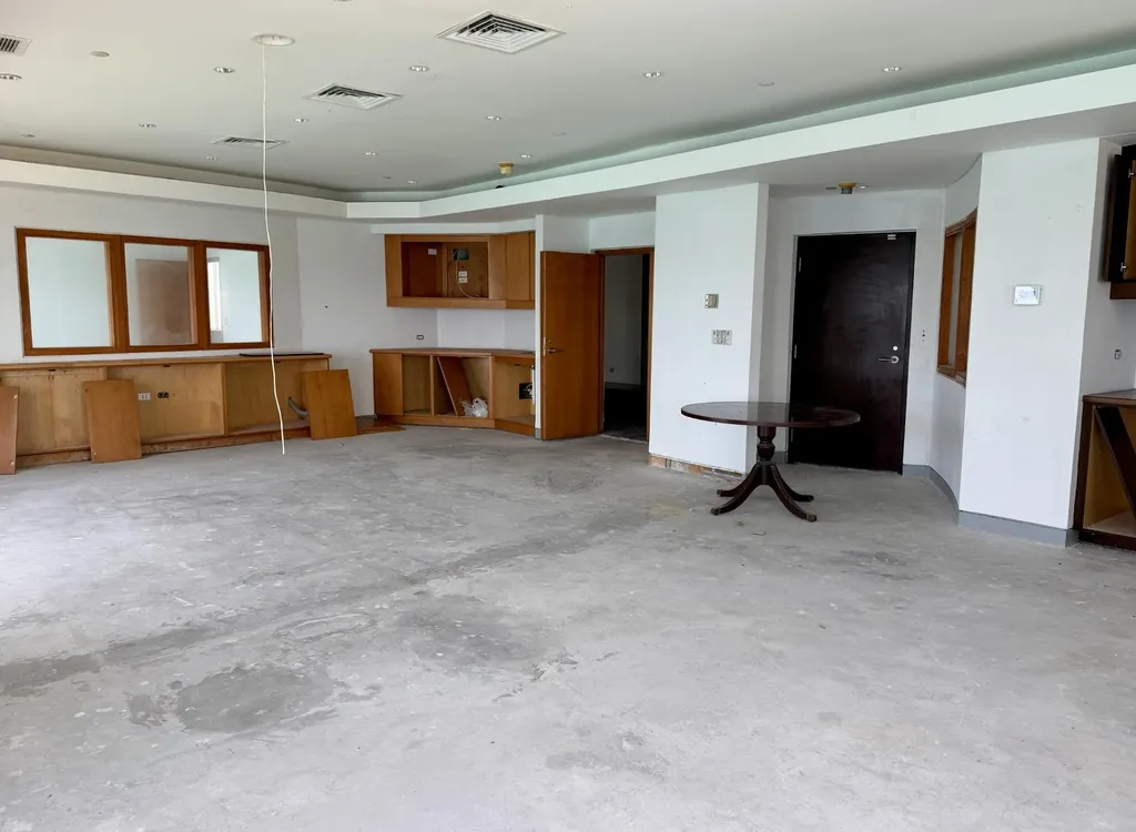 One Bay Street New Providence Paradise Island BS
