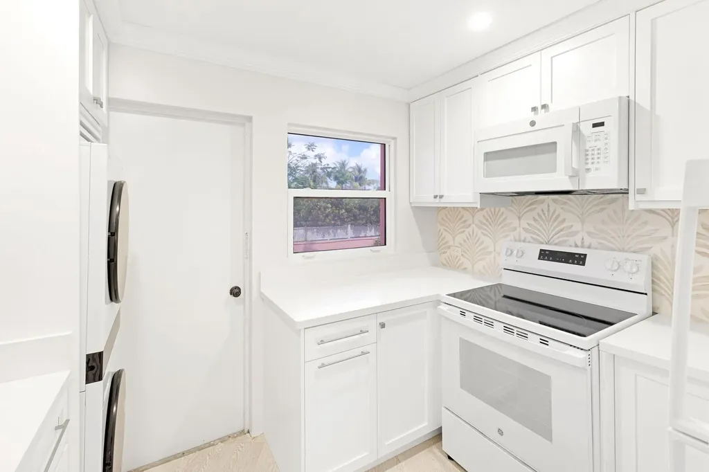Cable Beach, West Bay Street New Providence Paradise Island BS
