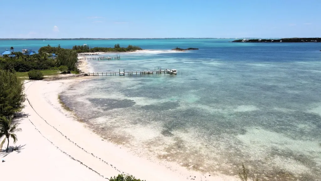Lot 37, Tilloo Beach Subd Abaco BS