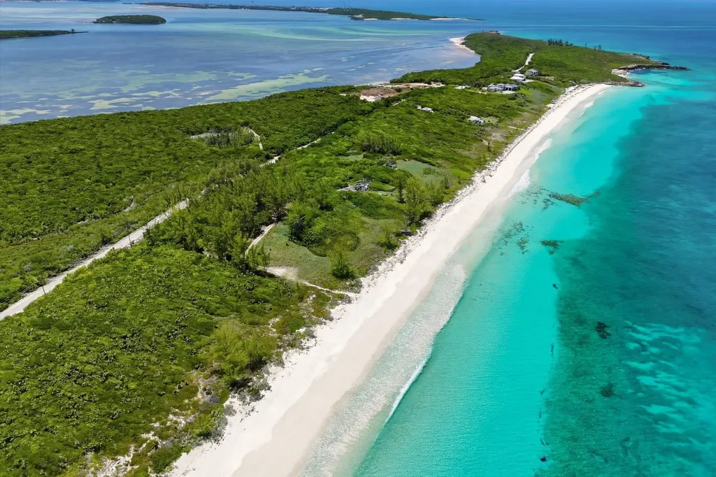 Sugar Beach Great Harbour Berry Islands BS