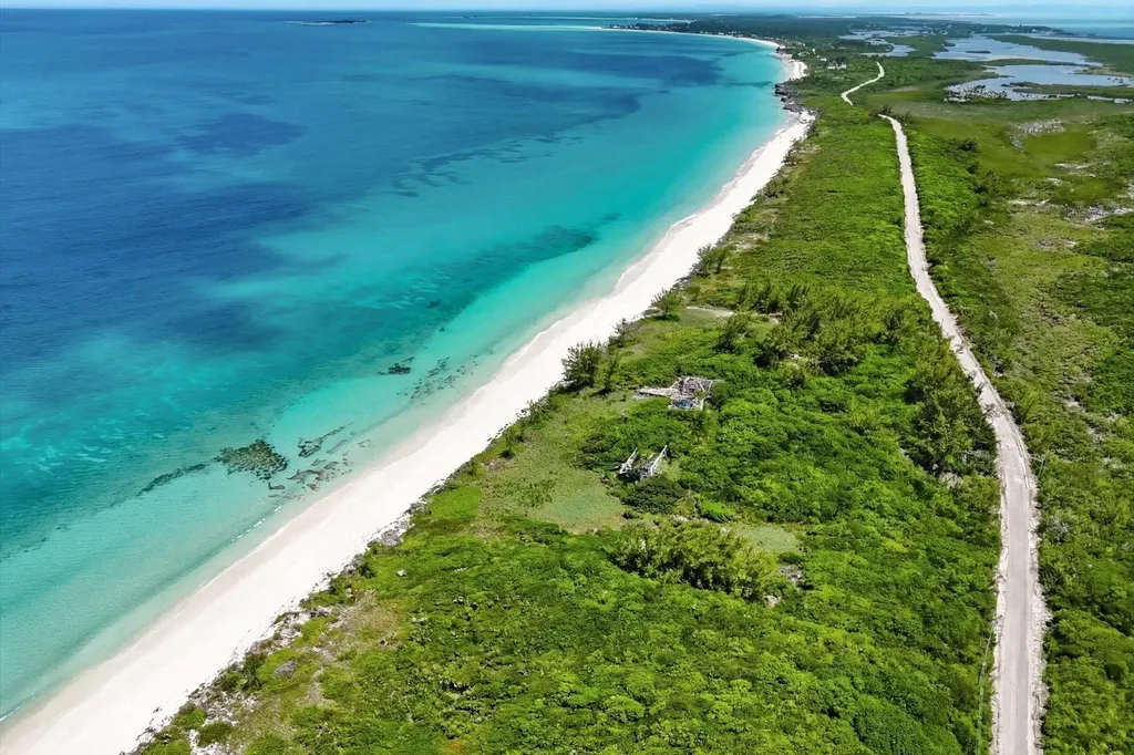Sugar Beach Great Harbour Berry Islands BS