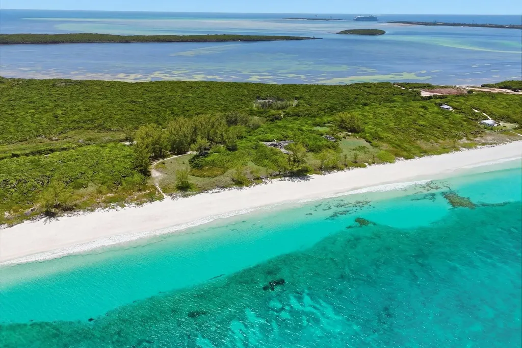 Sugar Beach Great Harbour Berry Islands BS