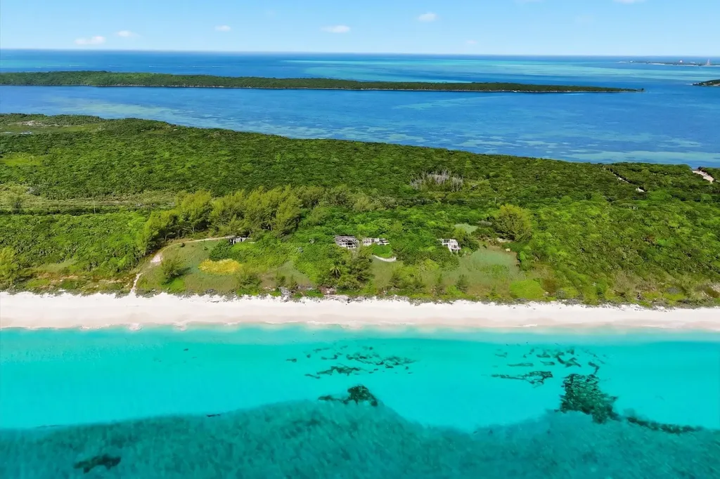 Sugar Beach Great Harbour Berry Islands BS