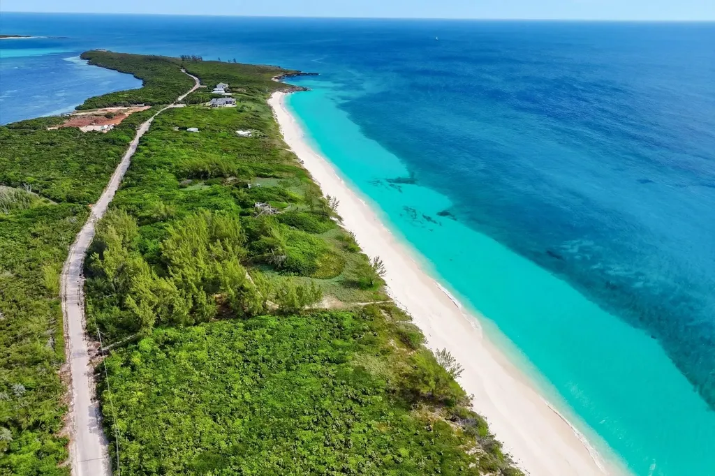 Sugar Beach Great Harbour Berry Islands BS