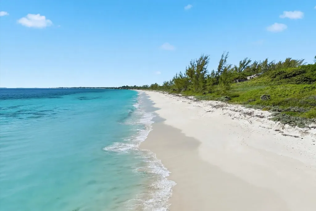 Sugar Beach Great Harbour Berry Islands BS