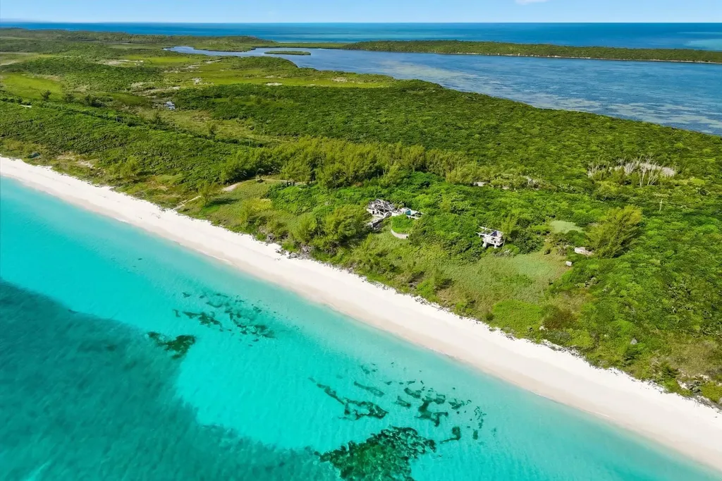 Sugar Beach Great Harbour Berry Islands BS