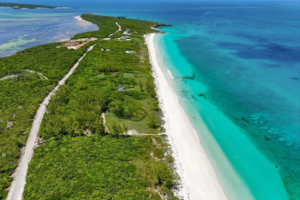 Sugar Beach Great Harbour Berry Islands BS
