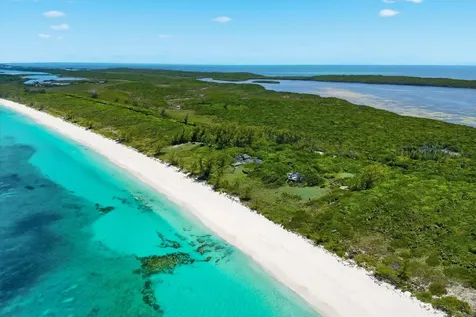 Sugar Beach Great Harbour Berry Islands BS