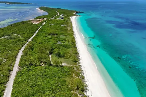 Sugar Beach Great Harbour Berry Islands BS