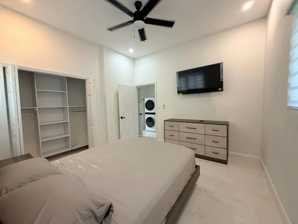 Jacaranda 67 New Providence Paradise Island BS