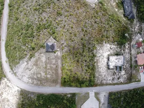 Cadney Lane 9 Grand Bahama Freeport BS