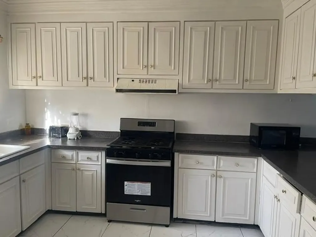 38 Poets Drive New Providence Paradise Island BS