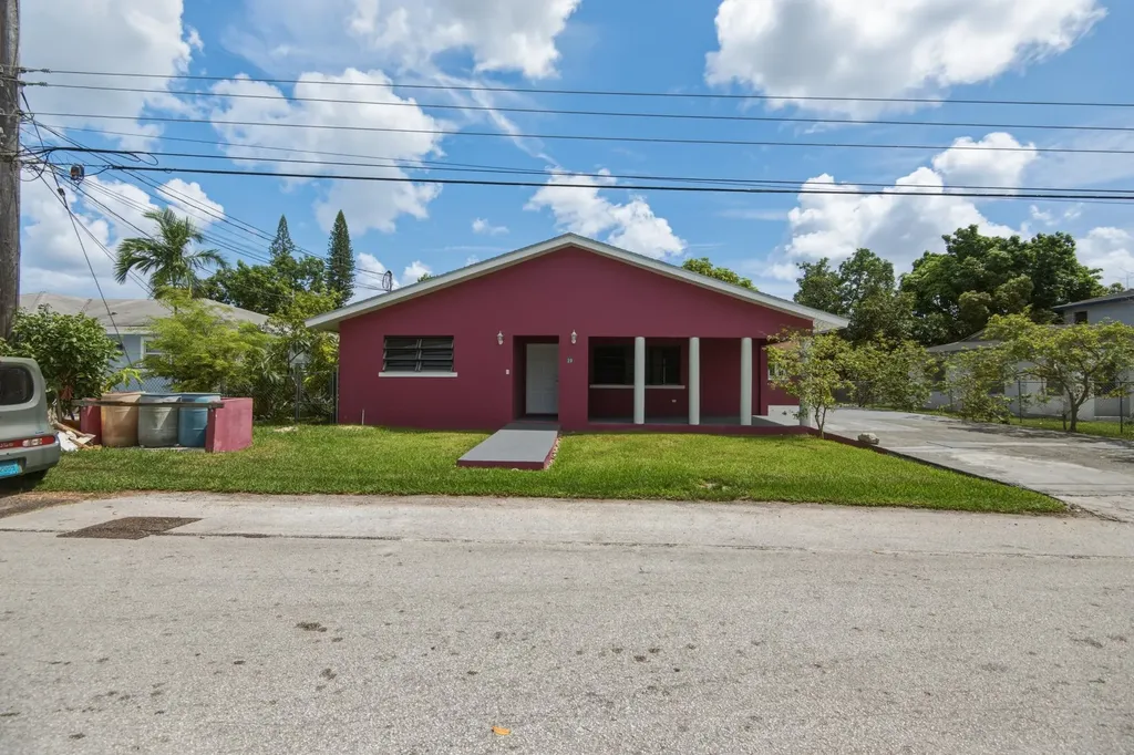 Blenheim Road 29 New Providence Paradise Island BS