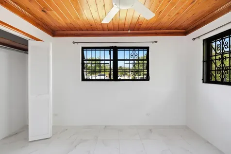Blenheim Road 29 New Providence Paradise Island BS
