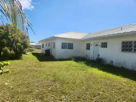 24 Hampshire Court Grand Bahama Freeport BS