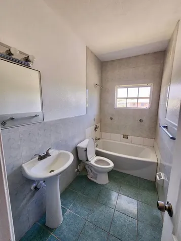 24 Hampshire Court Grand Bahama Freeport BS