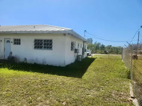 24 Hampshire Court Grand Bahama Freeport BS