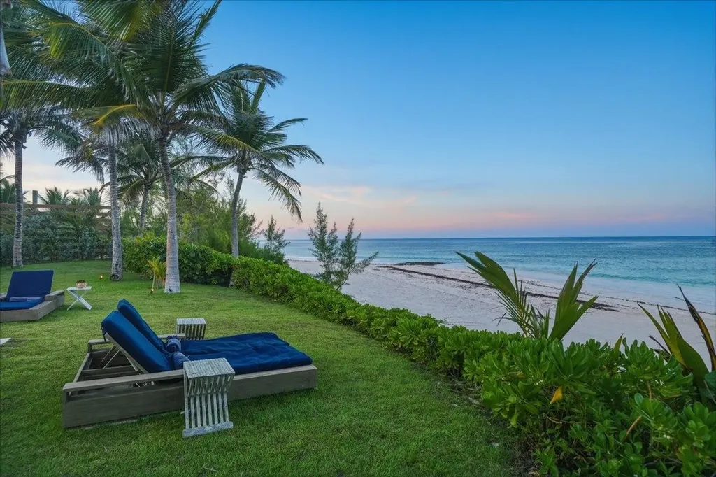 Sand Bank Beach Villa Eleuthera BS