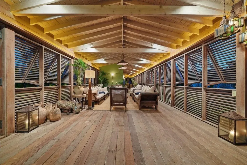 Sand Bank Beach Villa Eleuthera BS