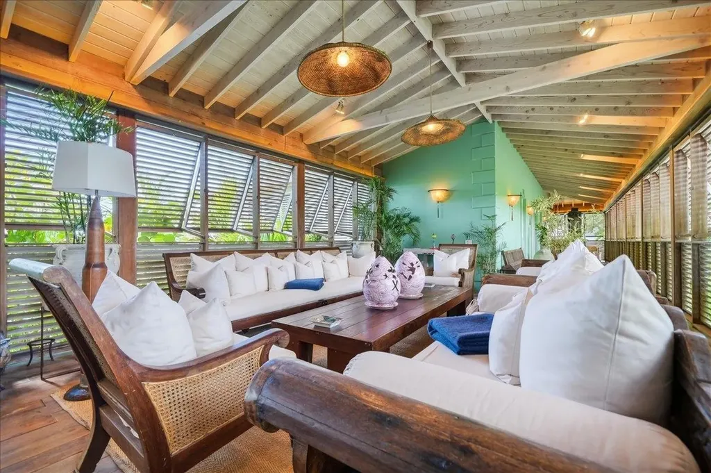 Sand Bank Beach Villa Eleuthera BS