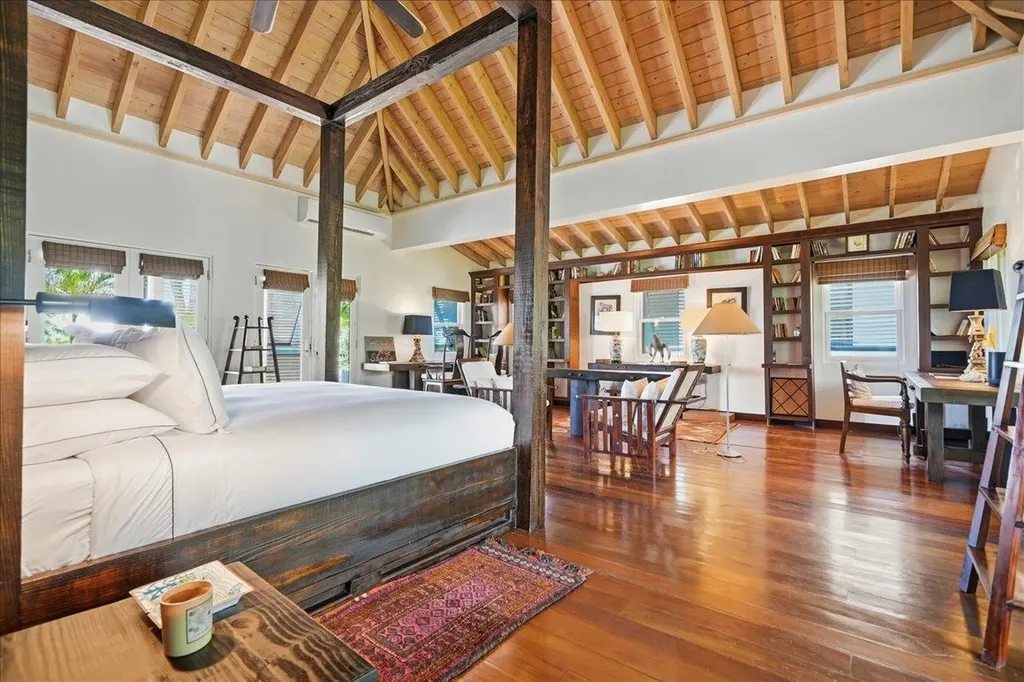 Sand Bank Beach Villa Eleuthera BS