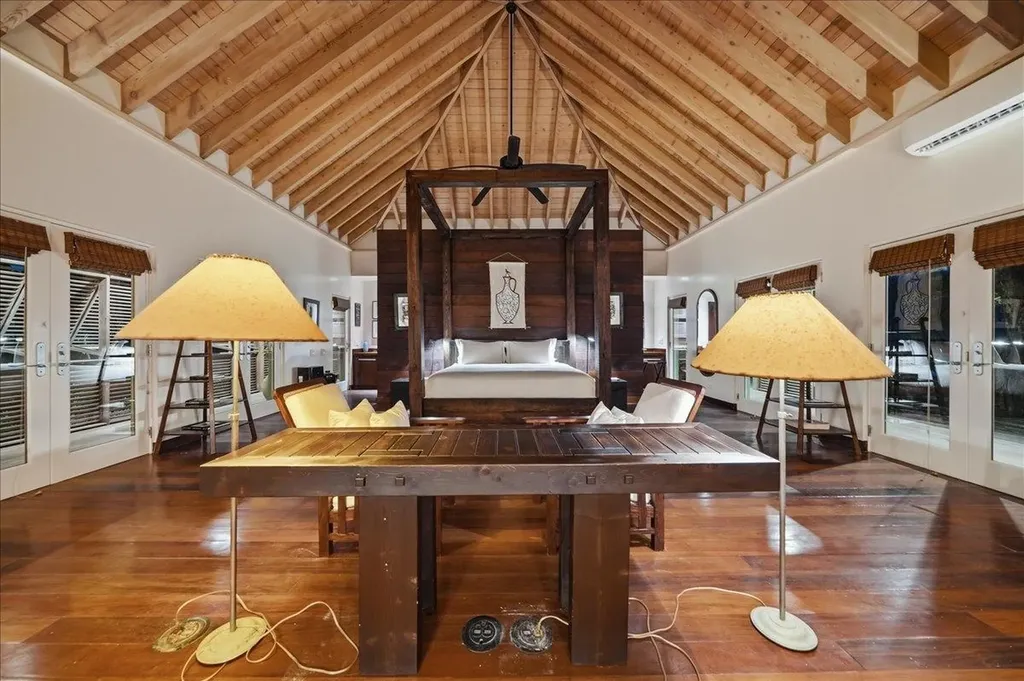 Sand Bank Beach Villa Eleuthera BS