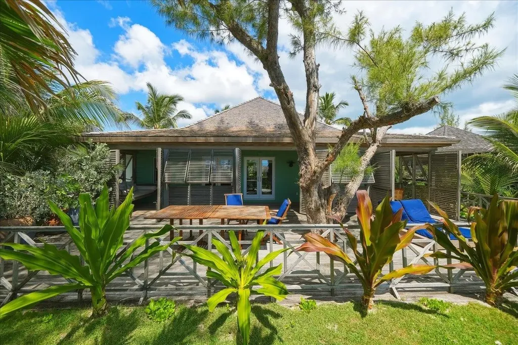 Sand Bank Beach Villa Eleuthera BS