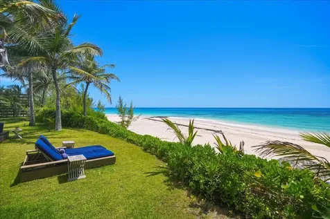 Sand Bank Beach Villa Eleuthera BS