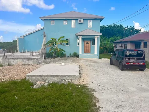 Anna's Close New Providence Paradise Island BS
