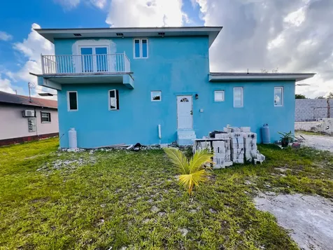 Anna's Close New Providence Paradise Island BS