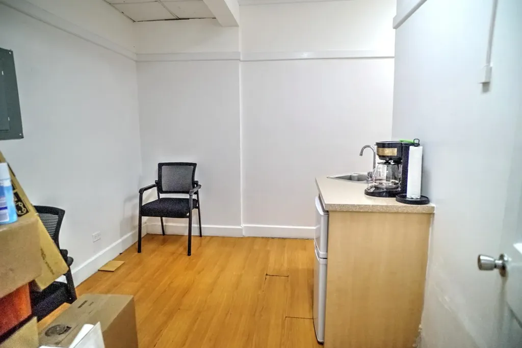 Village Road, Halsbury Chambers Commercial Suite 10 New Providence Paradise Island BS