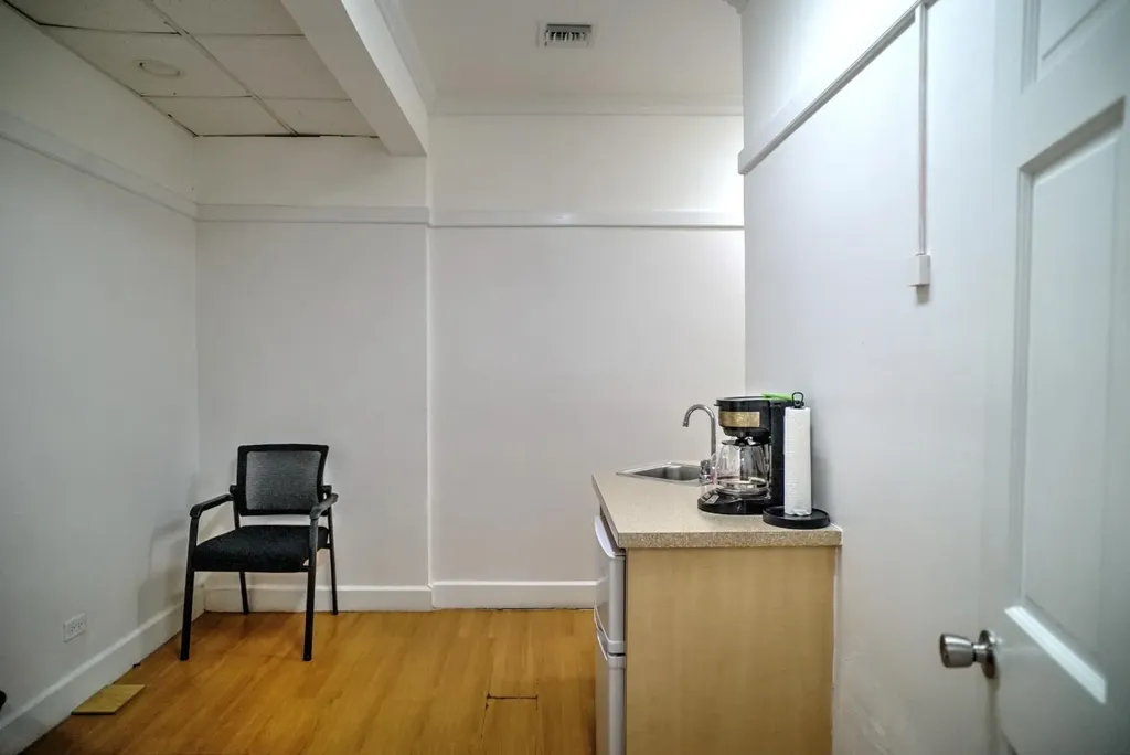 Village Road, Halsbury Chambers Commercial Suite 10 New Providence Paradise Island BS