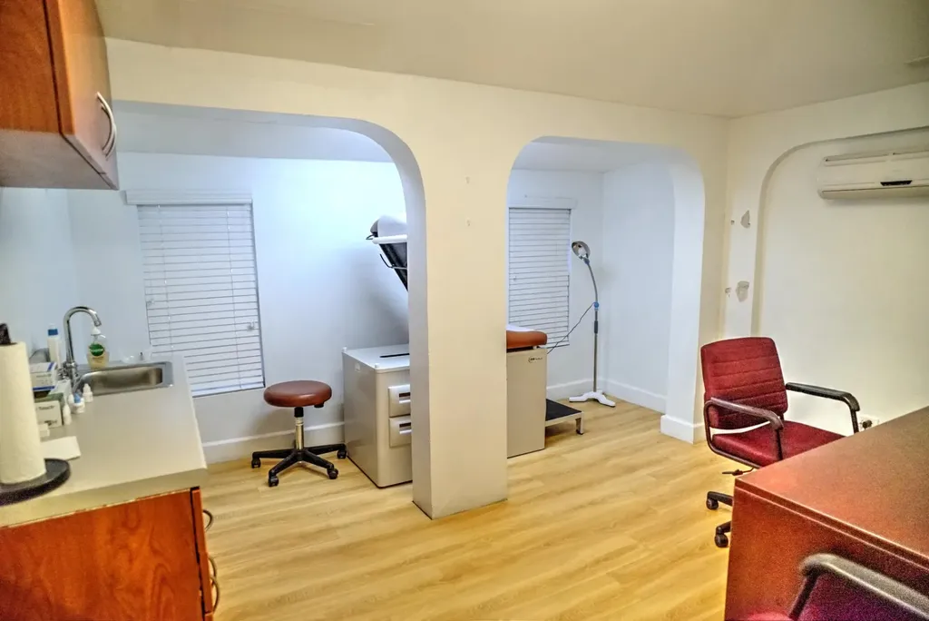 Village Road, Halsbury Chambers Commercial Suite 10 New Providence Paradise Island BS