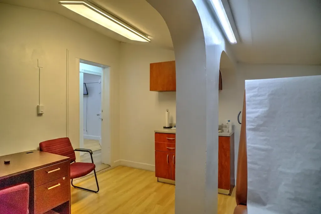 Village Road, Halsbury Chambers Commercial Suite 10 New Providence Paradise Island BS