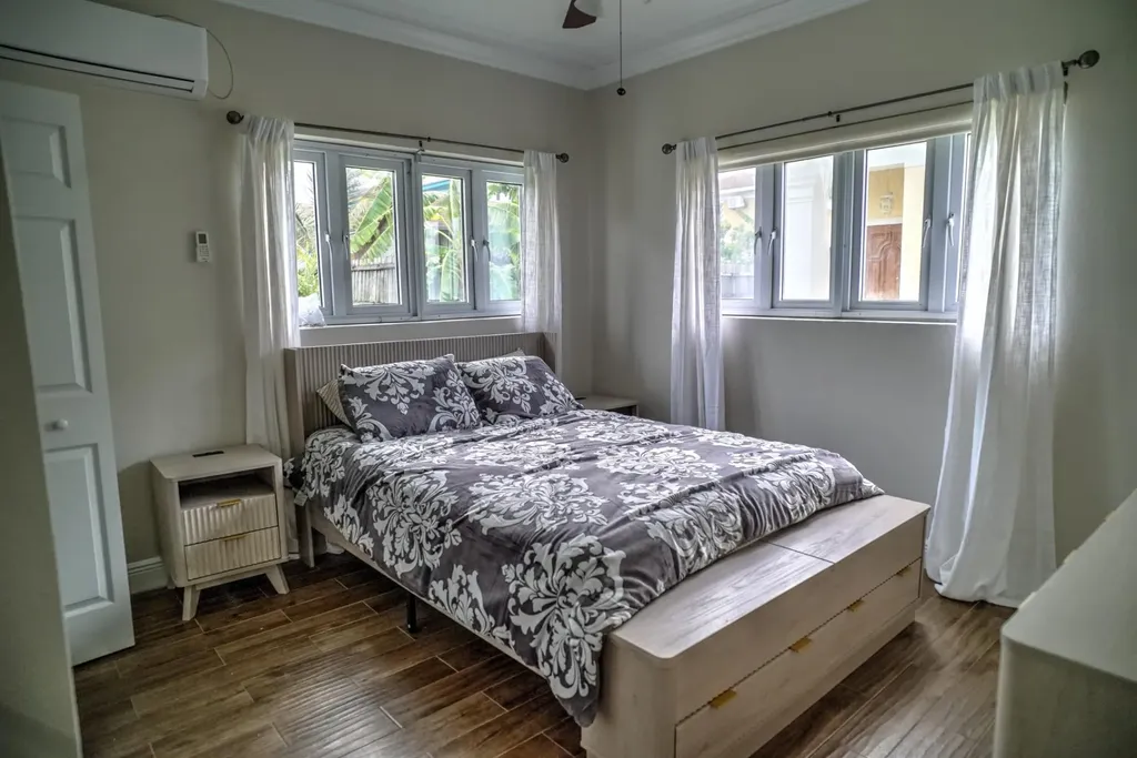 Oyster Road New Providence Paradise Island BS