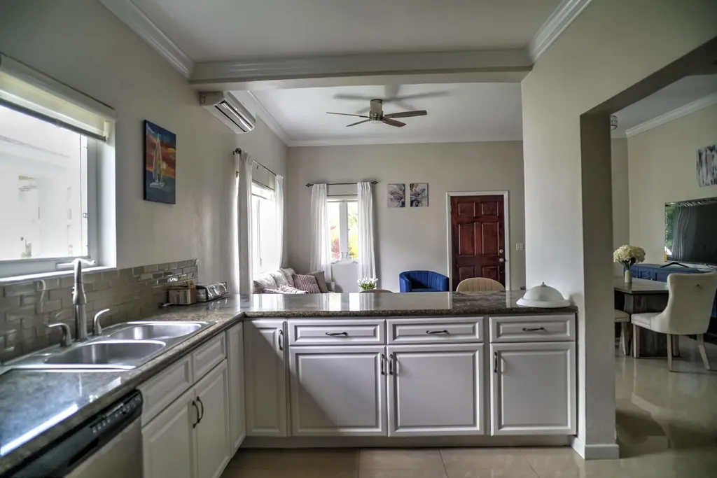 Oyster Road New Providence Paradise Island BS